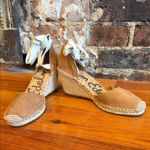Sam Edelman Espadrille Wedge tie up size 8.5